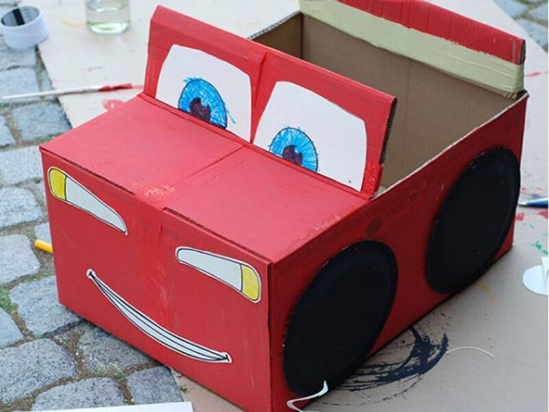 Giai đoạn chuẩn bị làm ô tô từ thùng carton