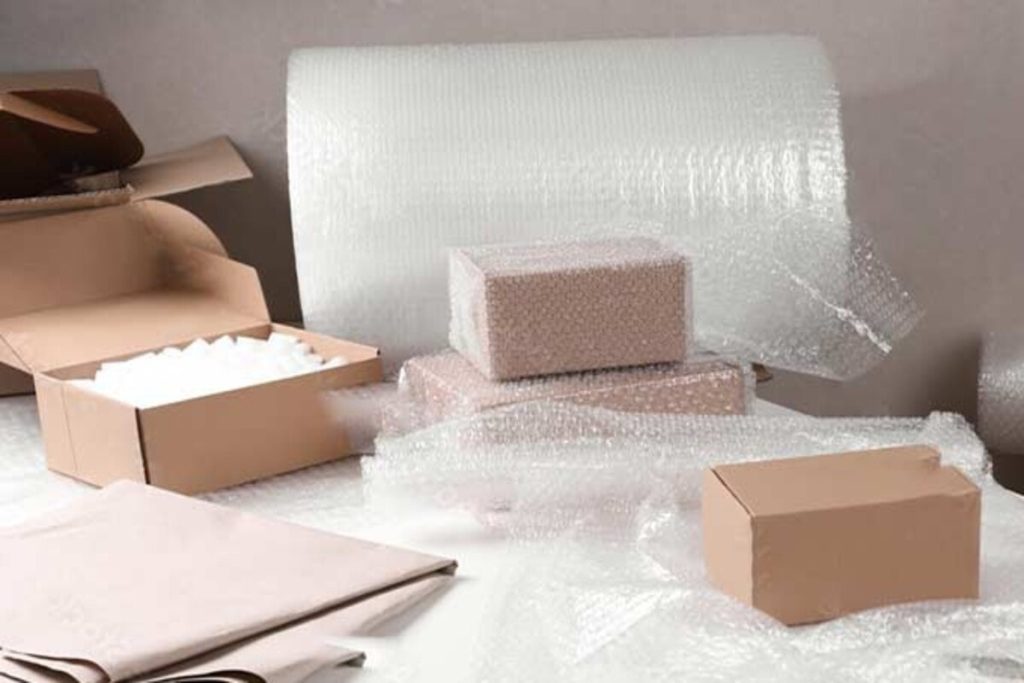 Cách bọc xốp nổ đúng chuẩn: Bí quyết đóng gói hàng 6 Cách bọc xốp nổ đúng chuẩn