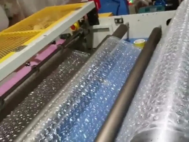 Lịch sử của xốp hơi bong bóng: Từ "thảm họa" giấy dán tường đến vua bao bì 10 Quy trình sản xuất xốp hơi hiện đại